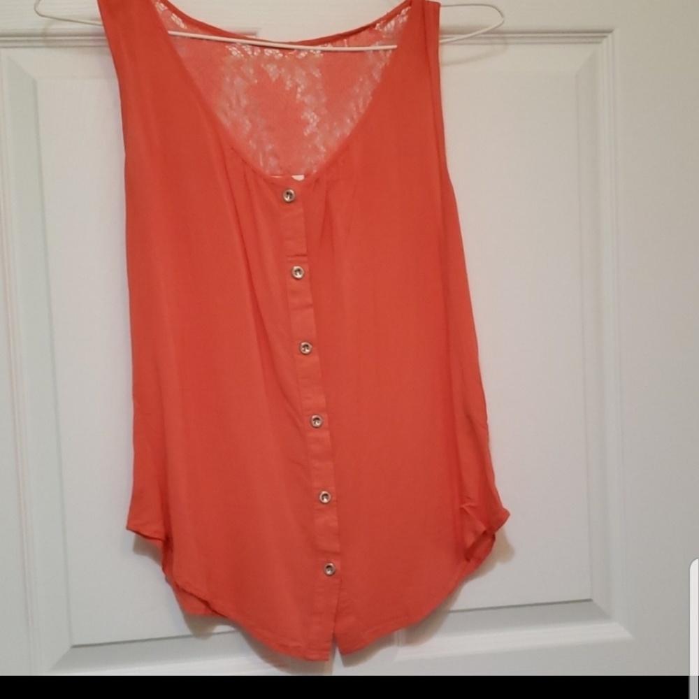Ladies top size small